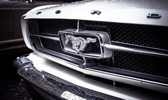 Ford Mustang sērijas retrospekcija